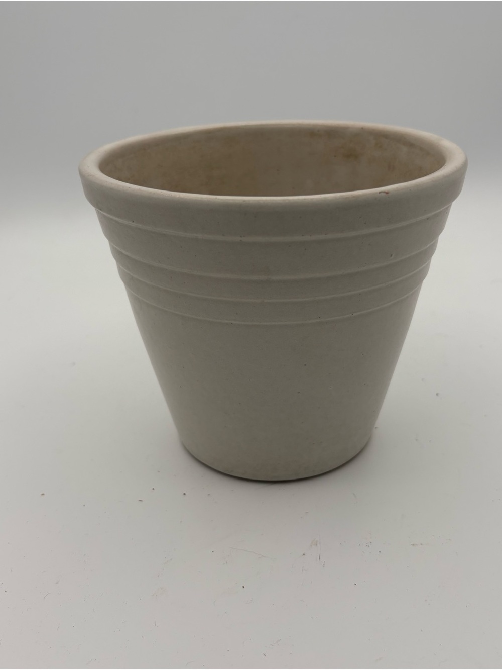 MCM Vtg 5” White Stoneware Planter USA Minimalist Style Tapered Rib Cottagecore
